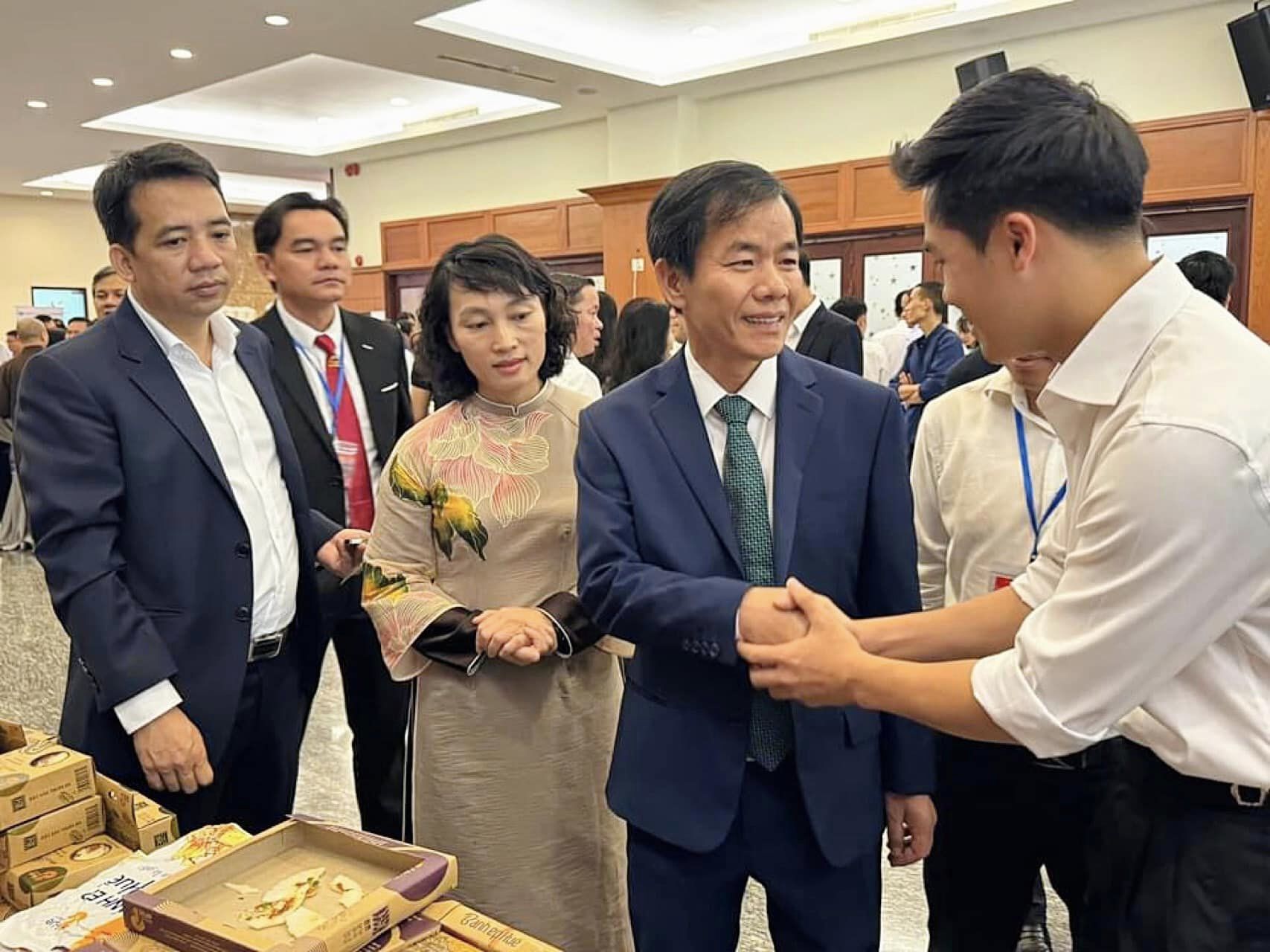Đón nhận sự hỗ trợ từ các cấp chính quyền